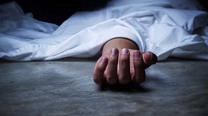কাঠালিয়ায় গাছ থেকে পড়ে এক দিনমজুরের মৃ’ত্যু