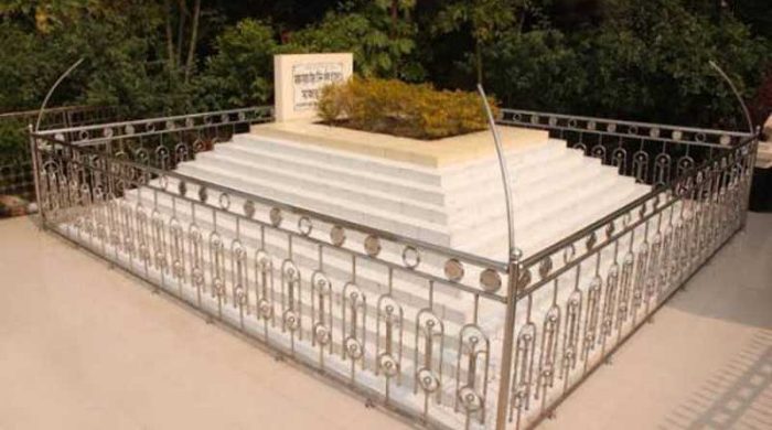 রহস্যময় ঐতিহ্যবাহী শাহ সূফী হযরত ইয়ারউদ্দীন খলিফা (রঃ) মাজার ও জীবনী